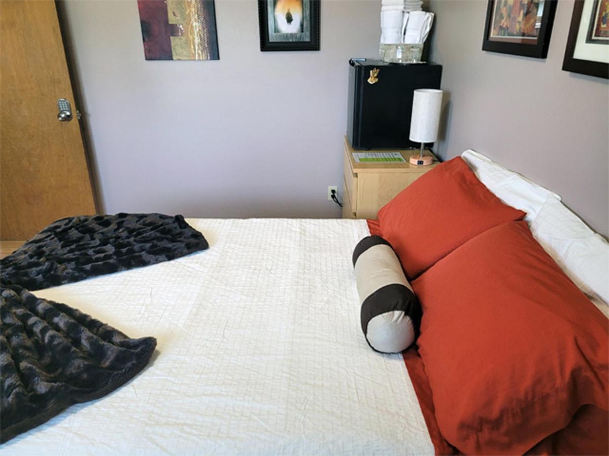 The Dewberry Homestay B&B Edmonton Exteriér fotografie